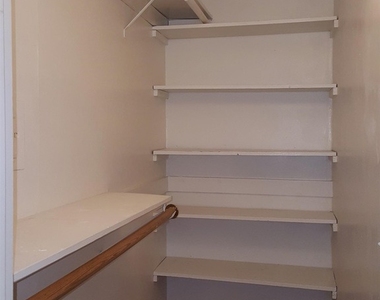 627 Rose Avenue - Photo Thumbnail 12