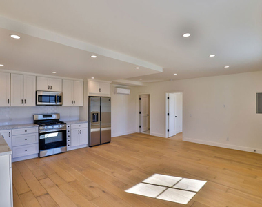 22227 Pacific Coast Highway - Photo Thumbnail 16