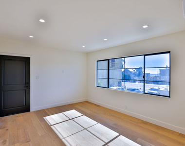 22227 Pacific Coast Highway - Photo Thumbnail 30