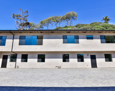 22227 Pacific Coast Highway - Photo Thumbnail 10