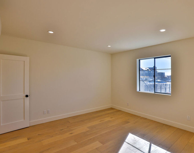 22227 Pacific Coast Highway - Photo Thumbnail 6