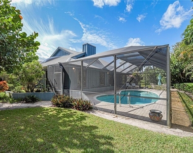 1330 Shorewinds Lane - Photo Thumbnail 34