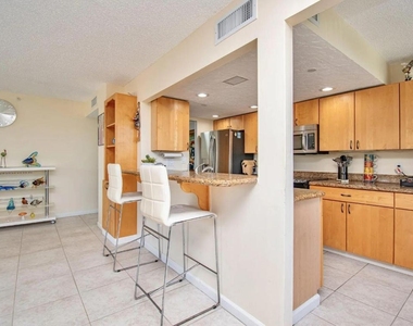 3912 S Ocean Boulevard - Photo Thumbnail 8