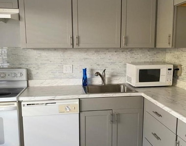 19 Abbey Lane - Photo Thumbnail 2