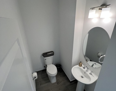 562 Parsons Way - Photo Thumbnail 7