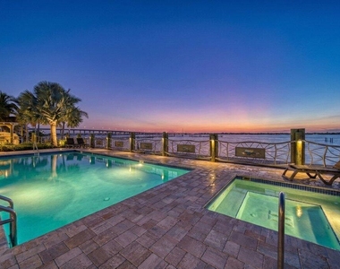 41 Sw Seminole Street - Photo Thumbnail 27