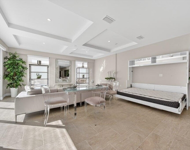 41 Sw Seminole Street - Photo Thumbnail 4
