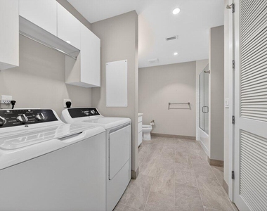 41 Sw Seminole Street - Photo Thumbnail 7