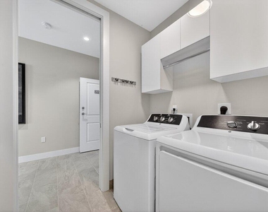 41 Sw Seminole Street - Photo Thumbnail 12