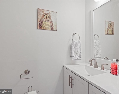 5883 Blaine Drive - Photo Thumbnail 6