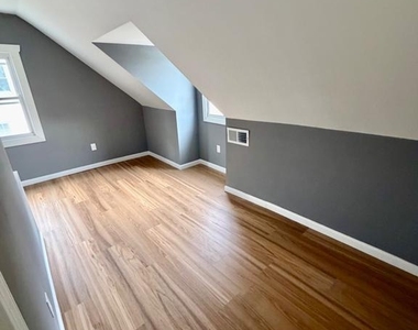 4023 Woodland Drive - Photo Thumbnail 13