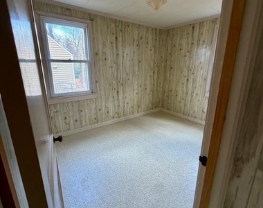 4023 Woodland Drive - Photo Thumbnail 5