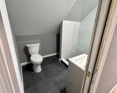 4023 Woodland Drive - Photo Thumbnail 9