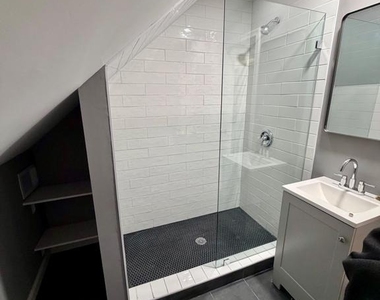 4023 Woodland Drive - Photo Thumbnail 8