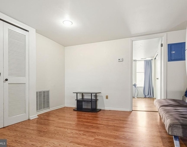 788 S 2nd Street - Photo Thumbnail 6