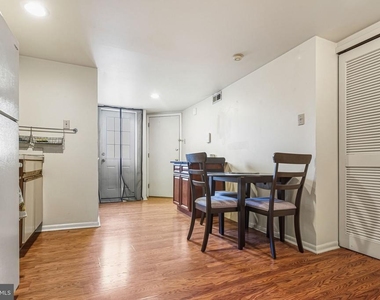 788 S 2nd Street - Photo Thumbnail 3