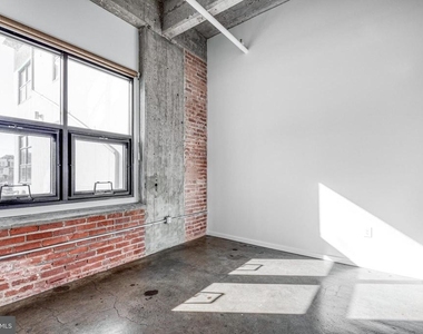 4800 Brown Street - Photo Thumbnail 8