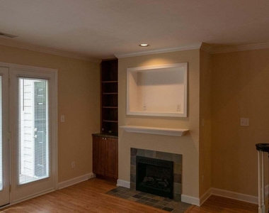 1 Forest Glen Drive - Photo Thumbnail 2