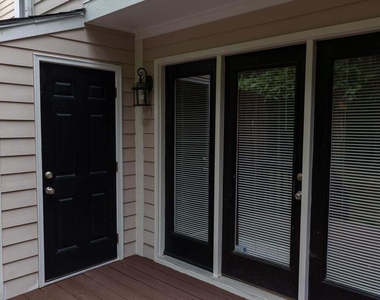 1 Forest Glen Drive - Photo Thumbnail 23