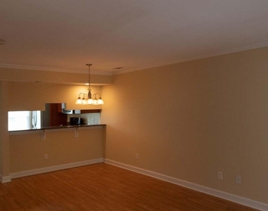 1 Forest Glen Drive - Photo Thumbnail 5