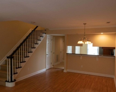 1 Forest Glen Drive - Photo Thumbnail 6