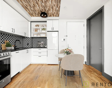 340 Evergreen Avenue - Photo Thumbnail 2