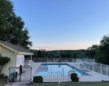 21107 Highland Lake Dr - Photo Thumbnail 12