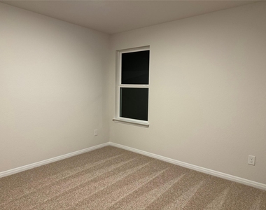 13717 Thomas Wheeler Way - Photo Thumbnail 3