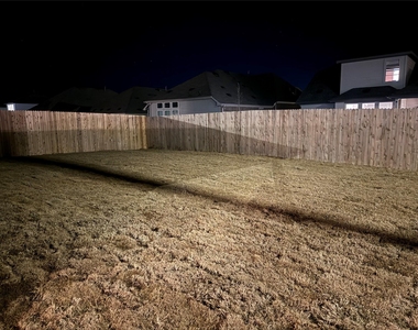 13717 Thomas Wheeler Way - Photo Thumbnail 5