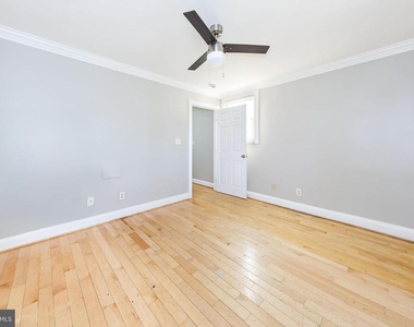 300 Oklahoma Avenue Ne - Photo Thumbnail 11