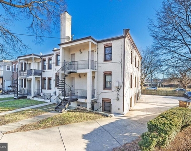 300 Oklahoma Avenue Ne - Photo Thumbnail 20