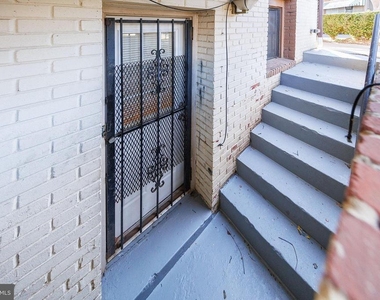300 Oklahoma Avenue Ne - Photo Thumbnail 17