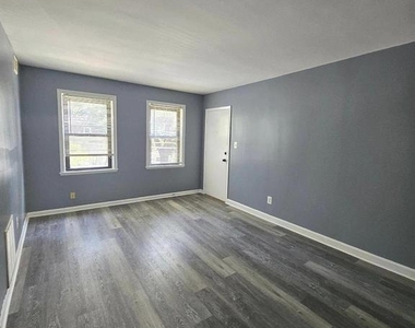 3401 15th Street Se - Photo Thumbnail 2