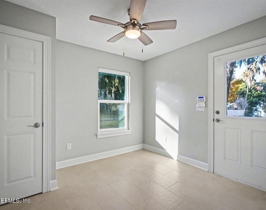 2210 Shepard Street - Photo Thumbnail 17