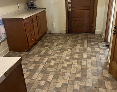 8010 S Evans Avenue - Photo Thumbnail 7