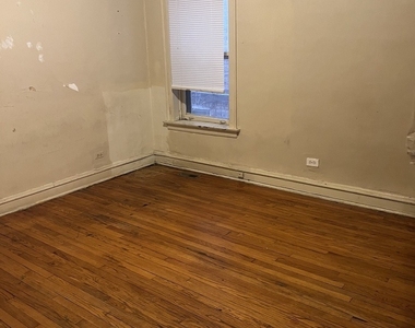 8010 S Evans Avenue - Photo Thumbnail 4