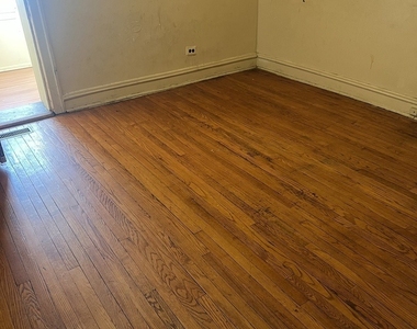 8010 S Evans Avenue - Photo Thumbnail 5