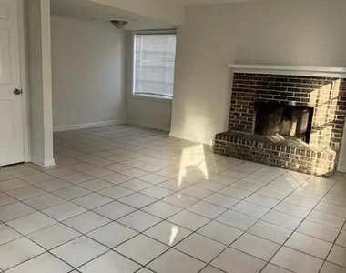 1443 Forest Villa Drive Nw - Photo Thumbnail 1