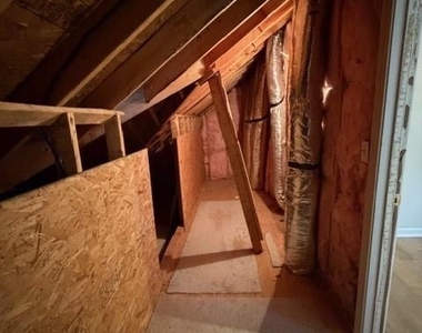 102 Lexington Parke Drive - Photo Thumbnail 17