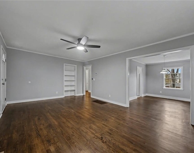 725 Matilda Place Nw - Photo Thumbnail 4
