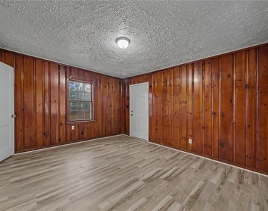 725 Matilda Place Nw - Photo Thumbnail 15