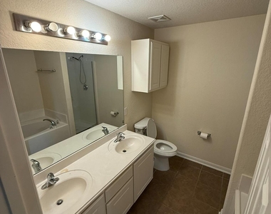17719 Scarlett Falls Lane - Photo Thumbnail 12