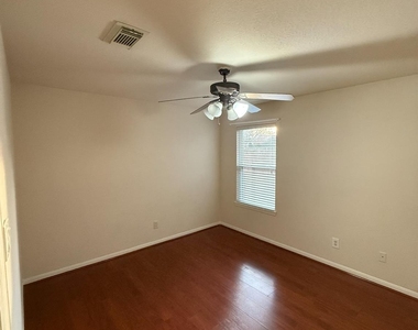 17719 Scarlett Falls Lane - Photo Thumbnail 20
