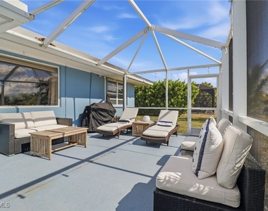 2211 Bayview Road - Photo Thumbnail 9