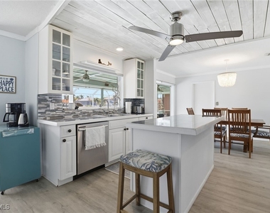 2211 Bayview Road - Photo Thumbnail 22