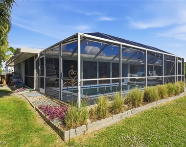 2211 Bayview Road - Photo Thumbnail 4