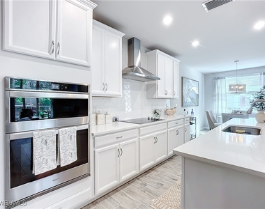 4664 Arboretum Circle - Photo Thumbnail 10