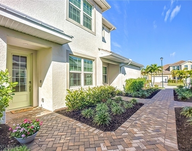 4664 Arboretum Circle - Photo Thumbnail 2