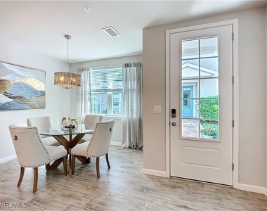 4664 Arboretum Circle - Photo Thumbnail 5