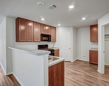 14412 Conifer Drive - Photo Thumbnail 4